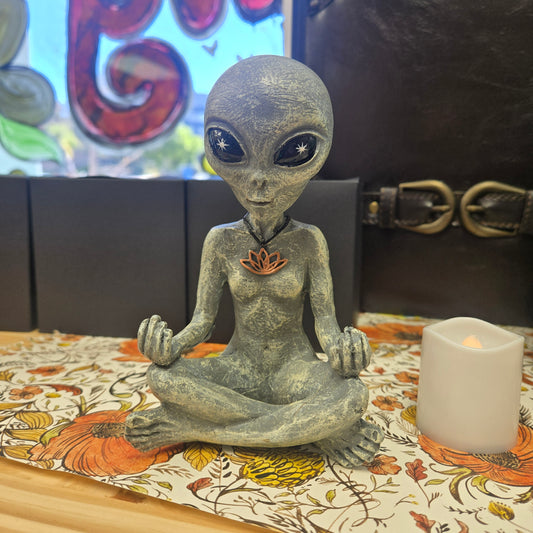 Alien Invasion "Yoga” Meditating Figurine: Gray