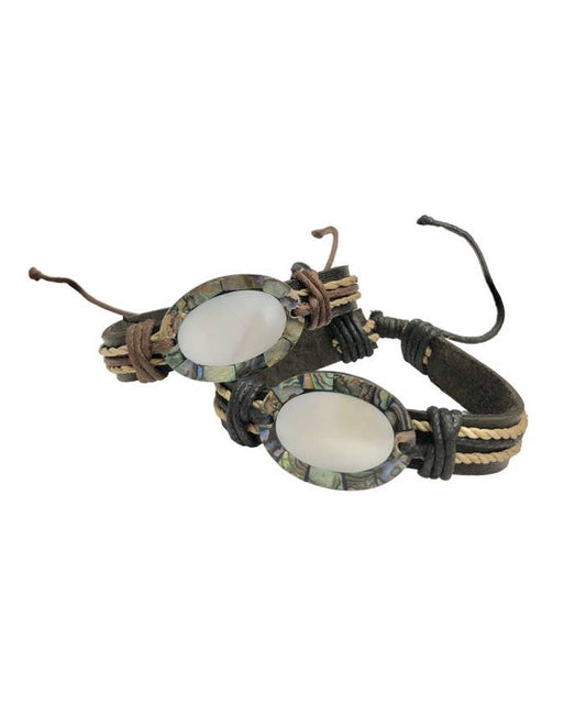 Oval Paua Shell With Mother Of Pearl Shell Pendant Bracelet