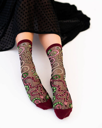 Serpentine Floral Black Sheer Crew Sock: Fits US W5.5-9.5